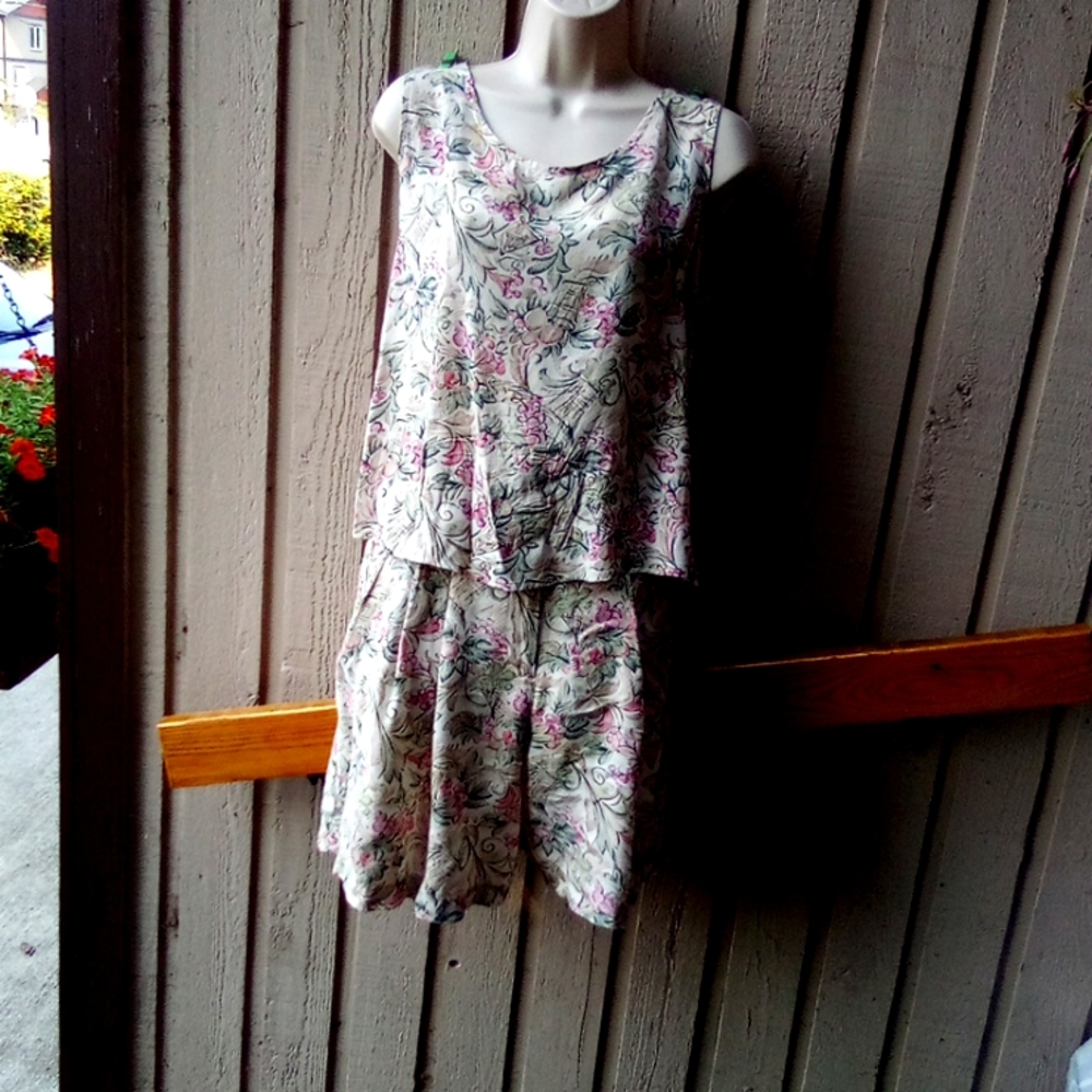 Outfit by Rampage - Picture 1 of 7